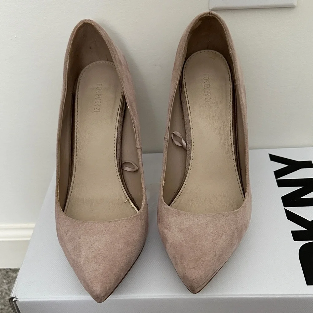 Forever21 Nude Suede Heels - Picture 4 of 6